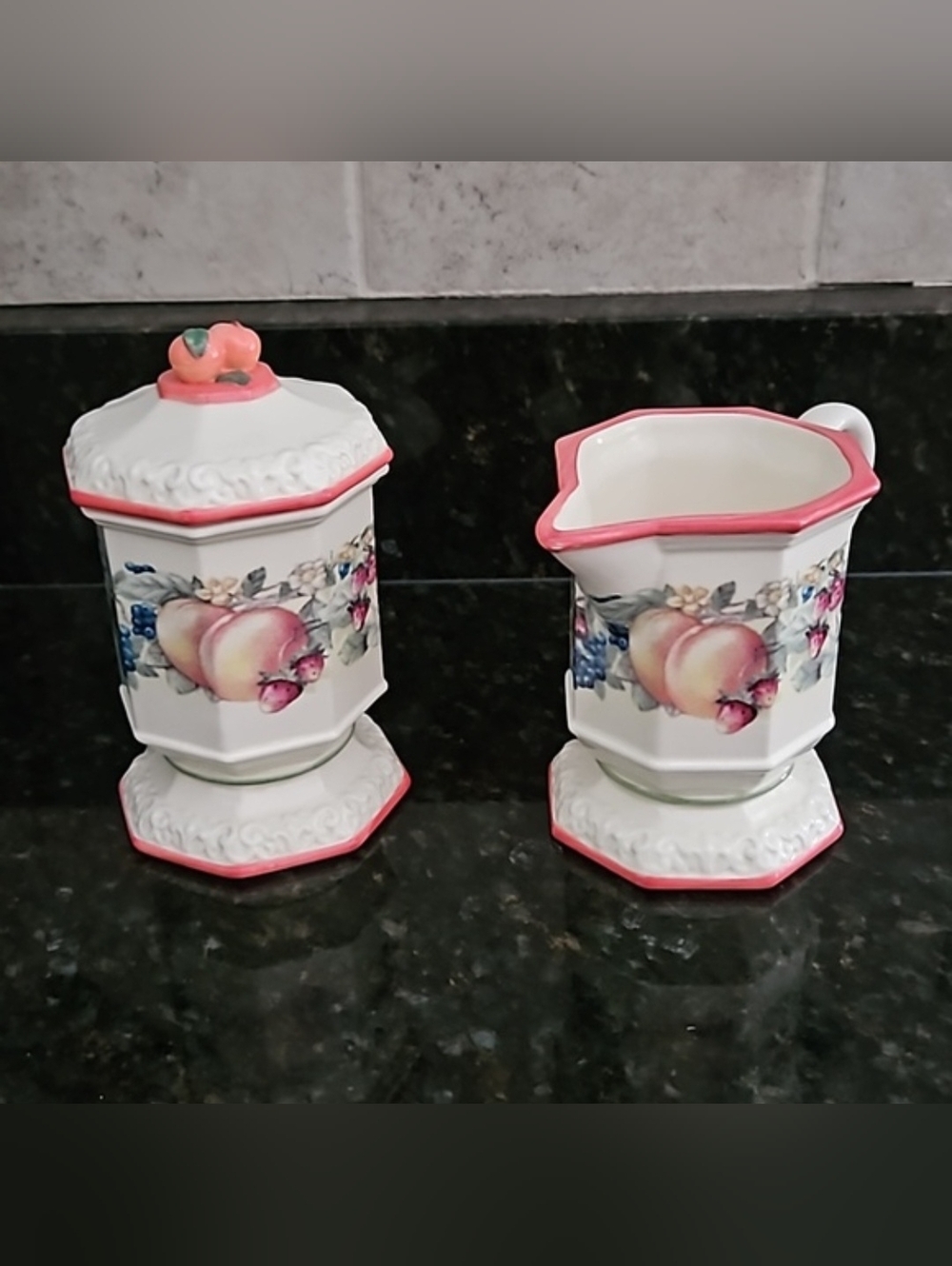 SWEET COUNTRY HARVEST Vintage Creamer & Sugar Set